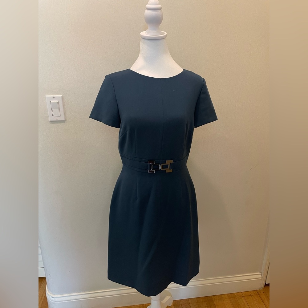 Cute work dress!